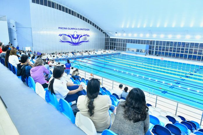 Funciona a pleno la piscina olimpica climatizada