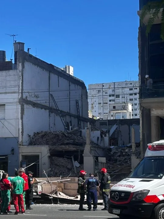 Belgrano: un herido por el derrumbe de una obra en proceso de demolición
